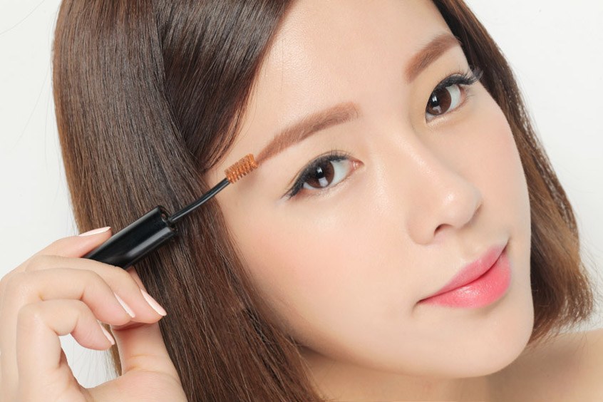 Xinh xắn nhờ make up trong trẻo, nhưng có một điểm Linh Ka nên giữ mộc mạc tự nhiên - 13