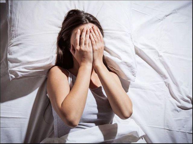 Thường giật mình khi ngủ, bạn nên cảnh giác 3 bệnh này, đặc biệt điều cuối rất nguy hiểm - 1
