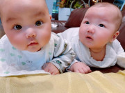 Làm mẹ - Là gen của mẫu nam 9X Trương Nam Thành và nữ đại gia U50, cặp song sinh đẹp như tạc