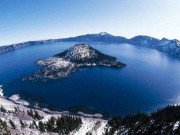 Clip Eva - Khám phá hồ nước xanh sạch nhất thế giới trên miệng núi lửa