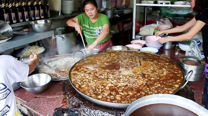10 nhà hàng độc đáo có thể khiến bạn đổ xô đến tận “rìa thế giới” để ghé thăm - 1