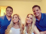 Tin tức - Hai anh em sinh đôi cưới 2 chị em sinh đôi, chia sẻ chuyện vui gây bất ngờ