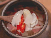 Bếp Eva - Học cách làm tỏi ớt ngâm chua ngọt 2 ngày là ăn được, để lâu không xanh của gái đảm