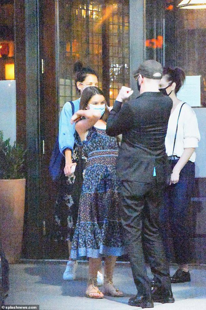 Vóc Dáng Chuẩn Mẫu, Suri Cruise Không Cần Bố Vẫn Có Thể Trở Thành Sao ...