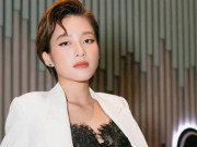 Clip Eva - Bụng phẳng múi săn quyến rũ, Khả Ngân tự hào "dậy thì thành công"