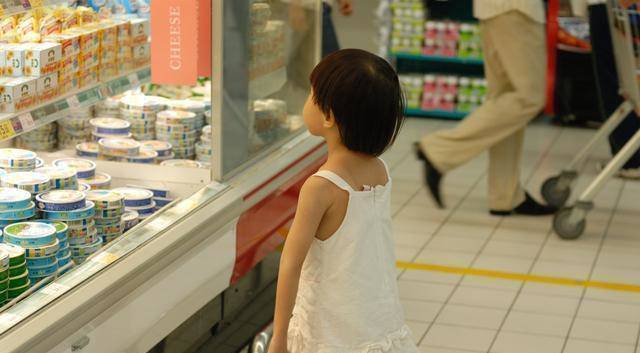 Mẹ Nhật cho con đi siêu thị, đứa trẻ không bao giờ đòi hỏi, mẹ Việt biết sẽ khâm phục - 3