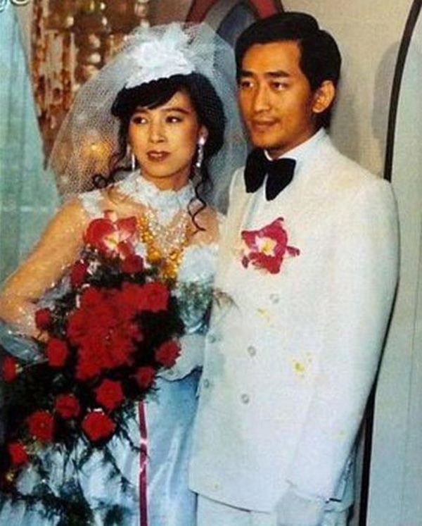 Nữ đại gia 5 đời chồng vẫn muốn tuyển chồng amp;#34;sạch sẽamp;#34;, bị tố bỏ rơi con gái - 2