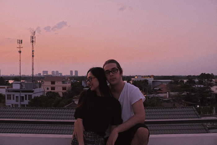 Cưới chồng Tây, cô gái Việt xinh đẹp được được bố mẹ chồng chiều như con cưng - 1