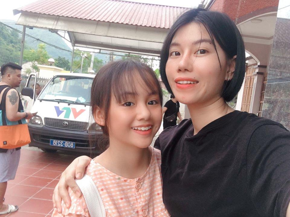 Hồng Diễm ăn vận sành điệu được Hồng Đăng ôm eo, ánh nhìn say đắm cả thập kỷ - 6