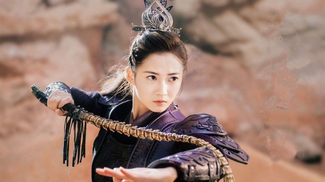 Một mình “cân” 2 vai, người đẹp Hương Mật Tựa Khói Sương gây chú ý vì nhan sắc đỉnh cao - 2