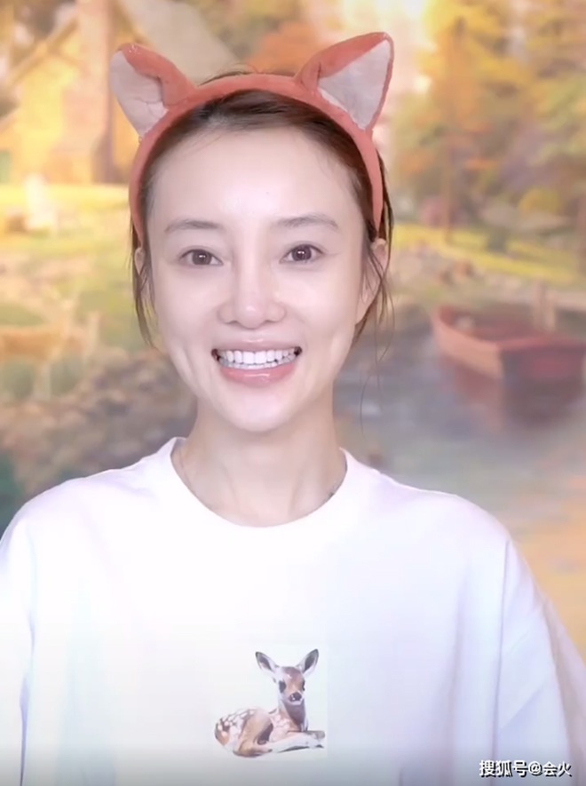 Nhan sắc của tiểu Hoa đán bị chồng bỏ: Khoe mặt mộc già đi hẳn 10 tuổi - 3