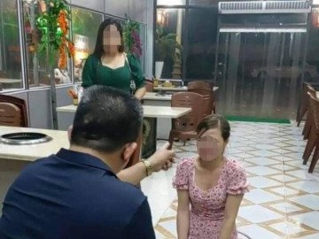 Diễn biến mới vụ chủ quán nắng nướng bắt cô gái quỳ gối xin lỗi vì chê đồ ăn