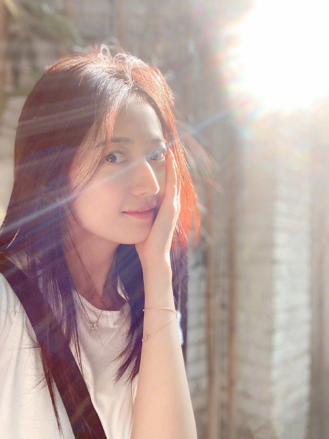 Một mình “cân” 2 vai, người đẹp Hương Mật Tựa Khói Sương gây chú ý vì nhan sắc đỉnh cao - 8