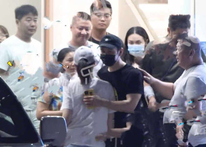 Ngôi sao 24/7: Tưởng chỉ bị amp;#34;dìm hàngamp;#34;, không ngờ Song Joong Ki thực sự xuống sắc trầm trọng - 11