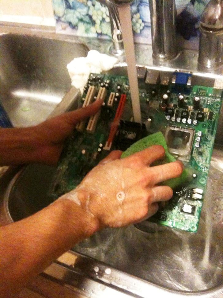 Loạt hình ảnh kỳ cục khiến người xem “phát điên” vì không hiểu chuyện gì đang xảy ra - 15