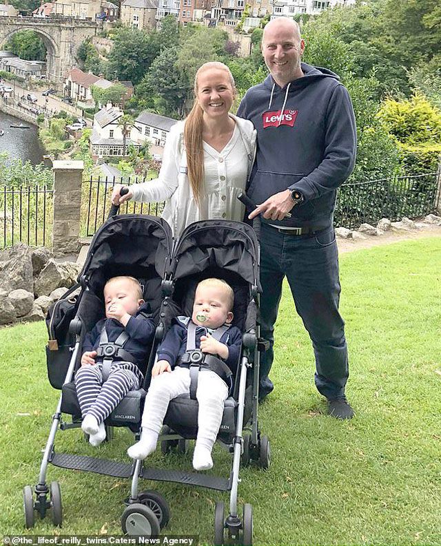 Sản phụ đang chuyển dạ thì hết đau, cặp sinh đôi chào đời cách nhau tận 2 ngày - 7