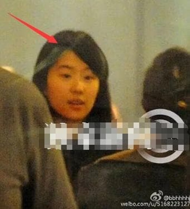 Ảnh cũ của Lưu Diệc Phi bị amp;#34;đào mộamp;#34;, nhan sắc kém xa dưới ống kính người qua đường - 2