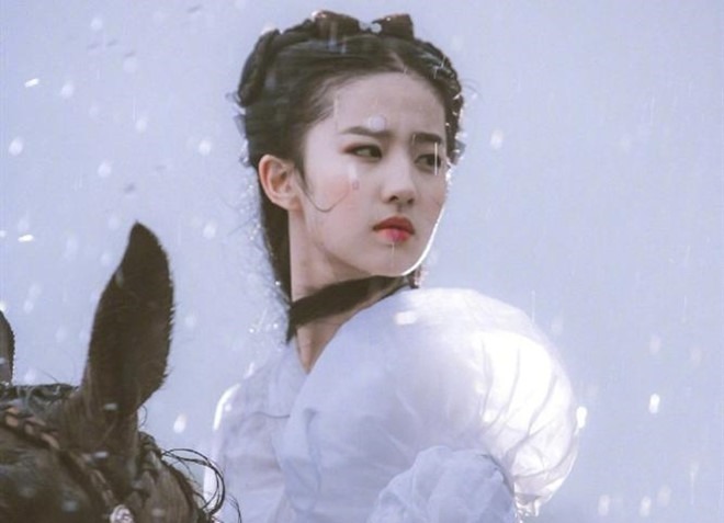 Ảnh cũ của Lưu Diệc Phi bị amp;#34;đào mộamp;#34;, nhan sắc kém xa dưới ống kính người qua đường - 4