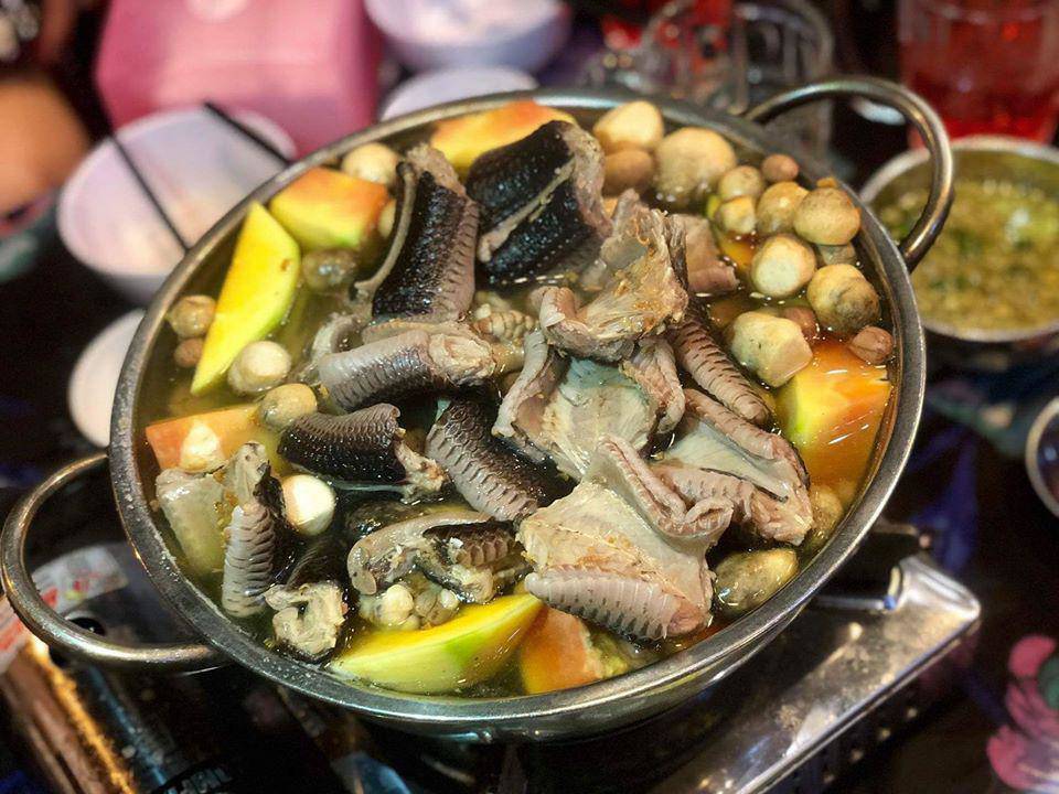 Về miền Tây, cố vượt qua sự sợ hãi mà thử amp;#34;cực phẩmamp;#34; lẩu rắn hổ hành ngon bá cháy - 1