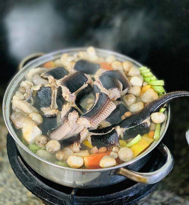 Về miền Tây, cố vượt qua sự sợ hãi mà thử amp;#34;cực phẩmamp;#34; lẩu rắn hổ hành ngon bá cháy - 7