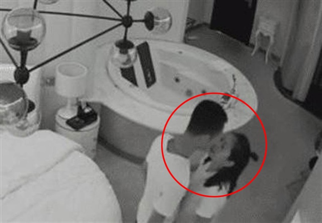 Cùng người yêu vào khách sạn amp;#34;quan hệamp;#34;, một tuần sau chàng trai sốc khi xem tin nhắn bạn gửi - 1