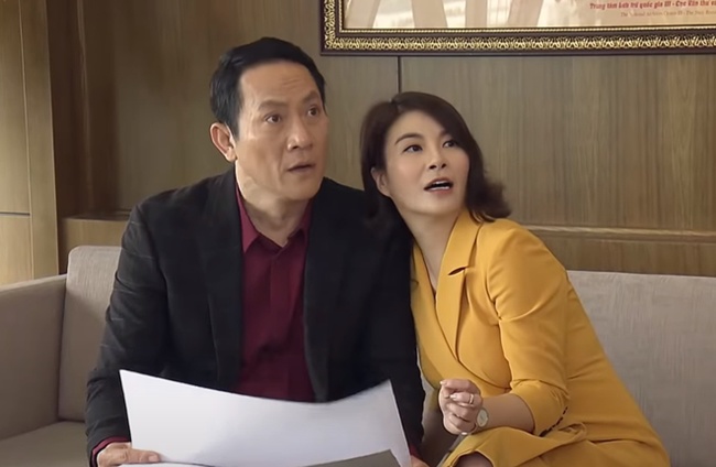 Hai cô Linh của Tình Yêu Và Tham Vọng - Đừng Bắt Em Phải Quên đáng ghét chẳng kém nhau! - 1