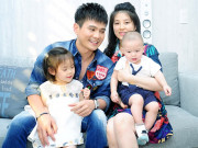 Giải trí - Vợ xinh của "Vua nhạc miền Tây" cho biết chồng nóng tính, cộc cằn, chuyên trốn trông con