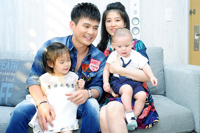 Vợ xinh của amp;#34;Vua nhạc miền Tâyamp;#34; cho biết chồng nóng tính, cộc cằn, chuyên trốn trông con - 5