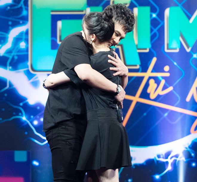 Vợ xinh của amp;#34;Vua nhạc miền Tâyamp;#34; cho biết chồng nóng tính, cộc cằn, chuyên trốn trông con - 12