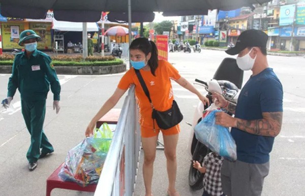 Tin tức 24h: Bị gia đình Trọng Hưng tổng tấn công, nữ giảng viên Âu Hà My phản ứng amp;#34;sốcamp;#34; - 4