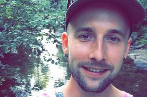 Uất ức vì bị bạn gái amp;#34;đáamp;#34;, chàng trai nghĩ ngay chiêu trả thù quá bá đạo - 2