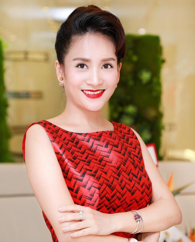 Nữ đại gia Việt cưới chồng là diễn viên kém 4 tuổi, được mệnh danh là “người đàn bà thép” - 1