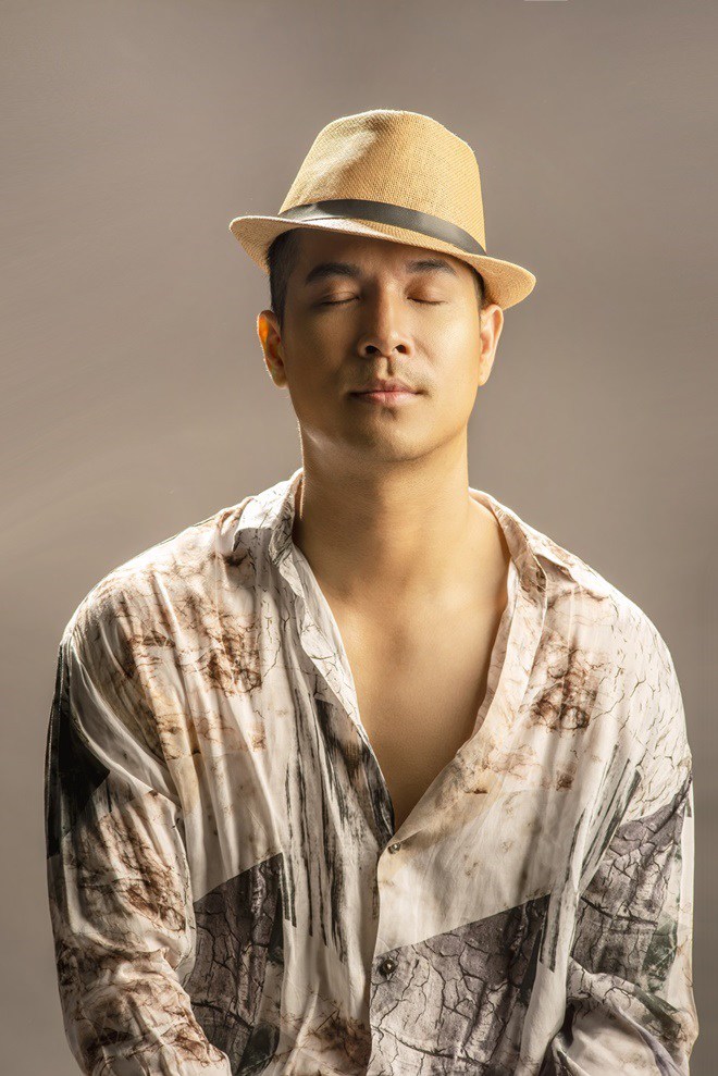 Trương Thế Vinh hé lộ hình ảnh mới bảnh bao, gây tò mò với ban nhạc mang tên amp;#34;Voi Biểnamp;#34; - 5