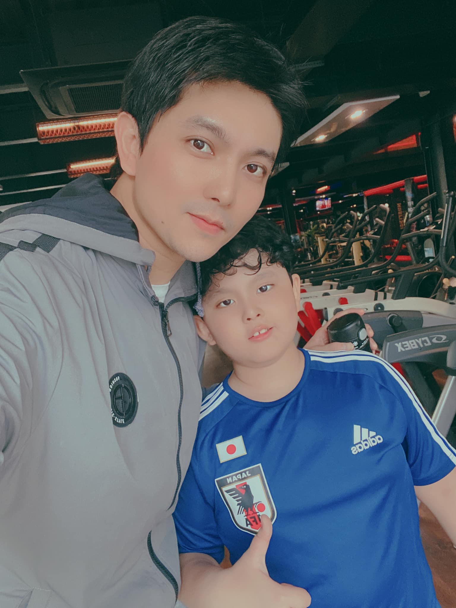 Sao Việt 24h: Tim nhớ bức ảnh hôn Trương Quỳnh Anh ngày 2/9, xúc động cám ơn vợ cũ - 3