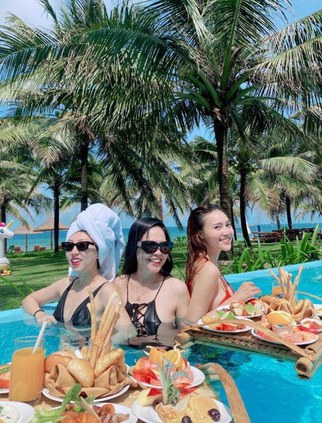 Mẹ ruột Lan Ngọc từng tưởng mang bầu con trai, ngoại hình nữ diễn viên hồi nhỏ hệt cậu bé - 5