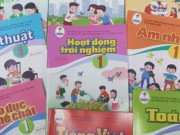 Tin tức - Phụ huynh "choáng váng" vì bộ sách giáo khoa lớp 1 giá hơn 800.000 đồng