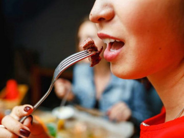 4 dấu hiệu cảnh báo bạn nhiễm vi khuẩn có thể gây ung thư dạ dày, khám ngay kẻo muộn