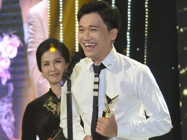 Vì đâu Xuân Nghị lần đầu đóng vai chính đã ẵm giải VTV Awards?