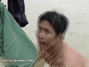 Giải trí - Thanh xuân của diễn viên Quốc Tuấn: Bị fan cắn vào vai, phát ban chỗ nhạy cảm vì "cảnh nóng"