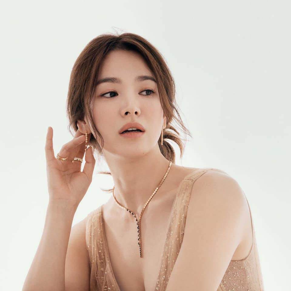 Ngôi sao 24/7: amp;#34;Đào mộamp;#34; ảnh cũ của Song Hye Kyo, nhan sắc của nữ thần Kbiz khác hiện tại - 4