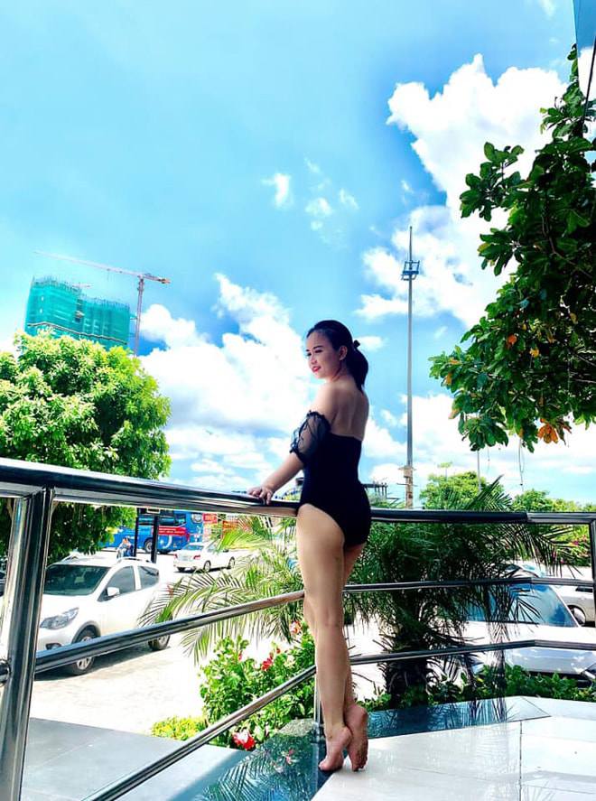 Phủ nhận dao kéo, cô Xuyến “4 đời chồng” tìm đủ cách trẻ hoá xứng đôi chồng trẻ - 17