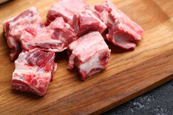 4 loại thịt lợn dù rẻ tới mấy cũng chớ mua kẻo ăn vào ngộ độc, rước đống giun sán - 2