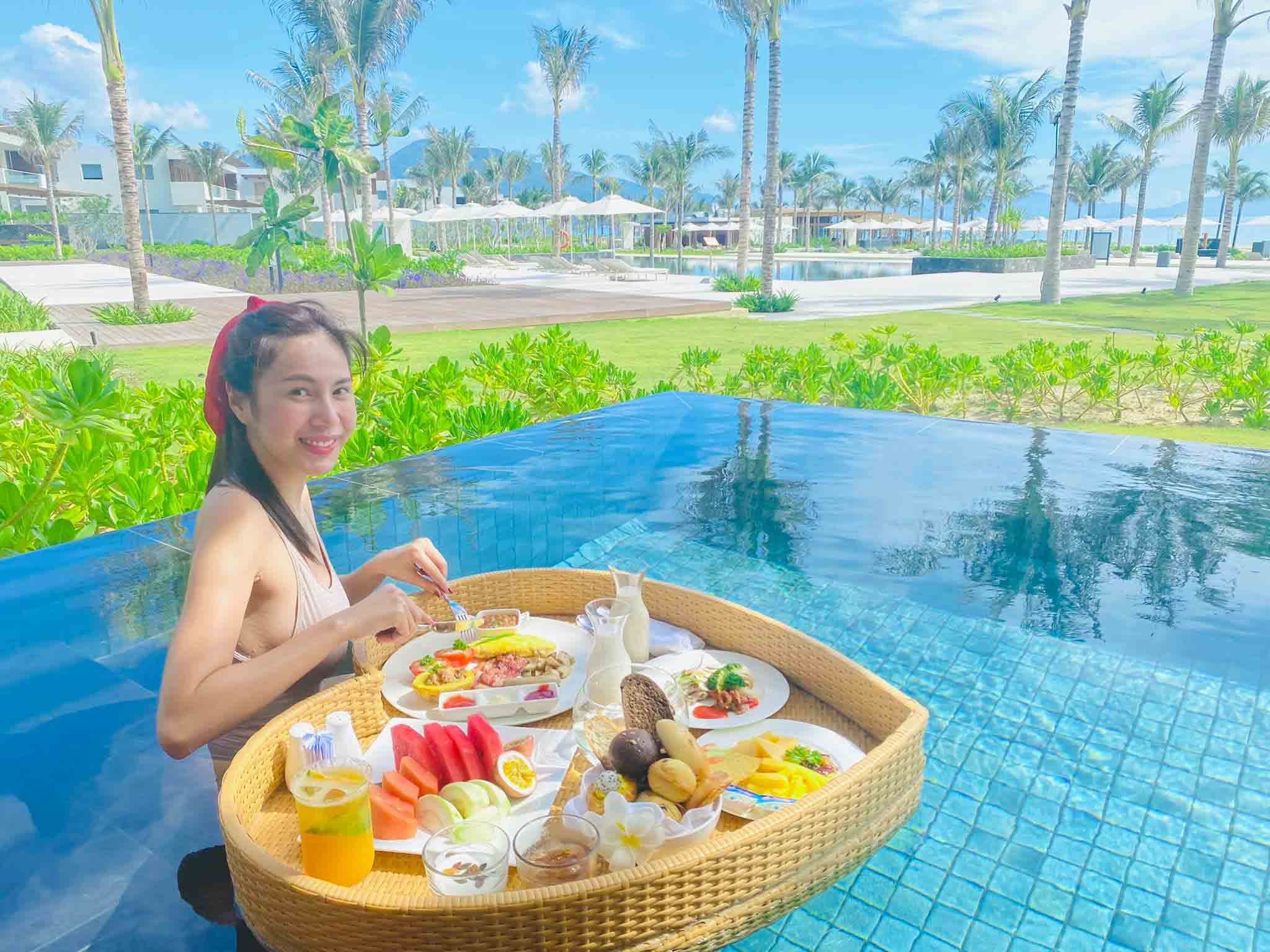 Hậu tăng cân: Thủy Tiên dậy sóng với vòng 3 nảy lửa, nhan sắc càng gây tranh cãi - 2