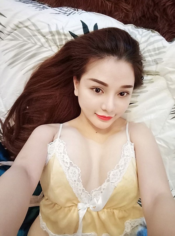 Sau khi bị amp;#34;chị em tốtamp;#34; Ngân 98 tung ảnh hớ hênh, Mon 2K giờ đây thê thảm thế nào? - 4