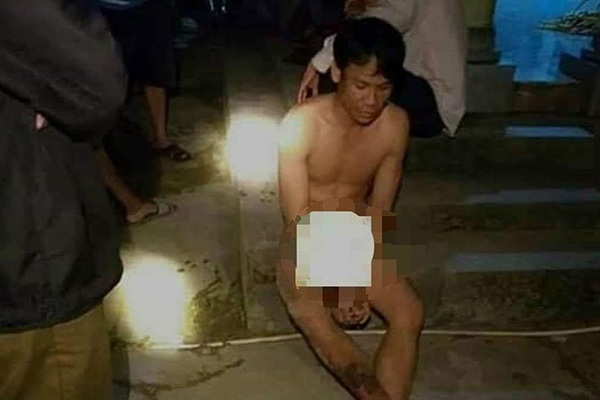 4 tên trộm amp;#34;trần như nhộngamp;#34; đột nhập nhà dân, còn tiện tay amp;#34;sàm sỡamp;#34; nữ chủ nhà - 4