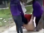 Tin tức - Vụ người phụ nữ bị đánh đập, lột đồ, kéo lê trên đường: Người trong cuộc tiết lộ bất ngờ