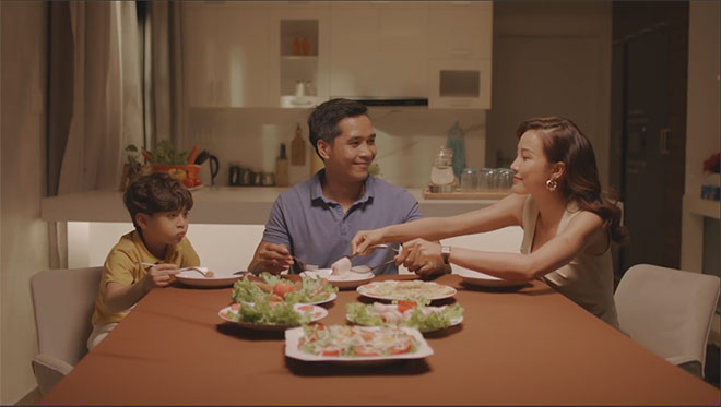 Vén màn hạnh phúc của cặp vợ chồng hiện đại, “đêm nào cũng là đêm tân hôn” - 2