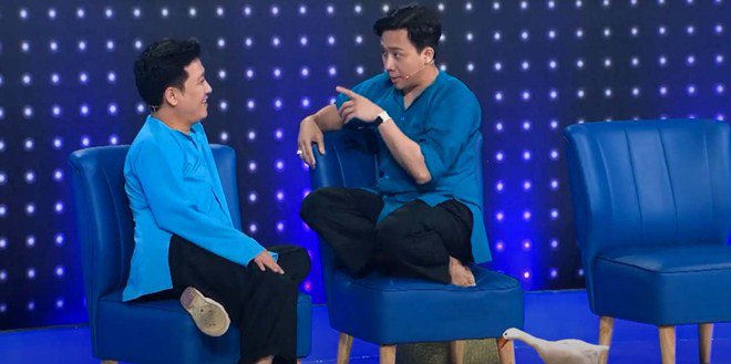 Trấn Thành - Trường Giang ngồi xổm ở trường quay, bàn tán về chồng sắp cưới MC Liêu Hà Trinh - 2