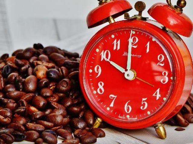 Cà phê không nên uống vào buổi sáng, chuyên gia nói đây mới là thời điểm tốt nhất
