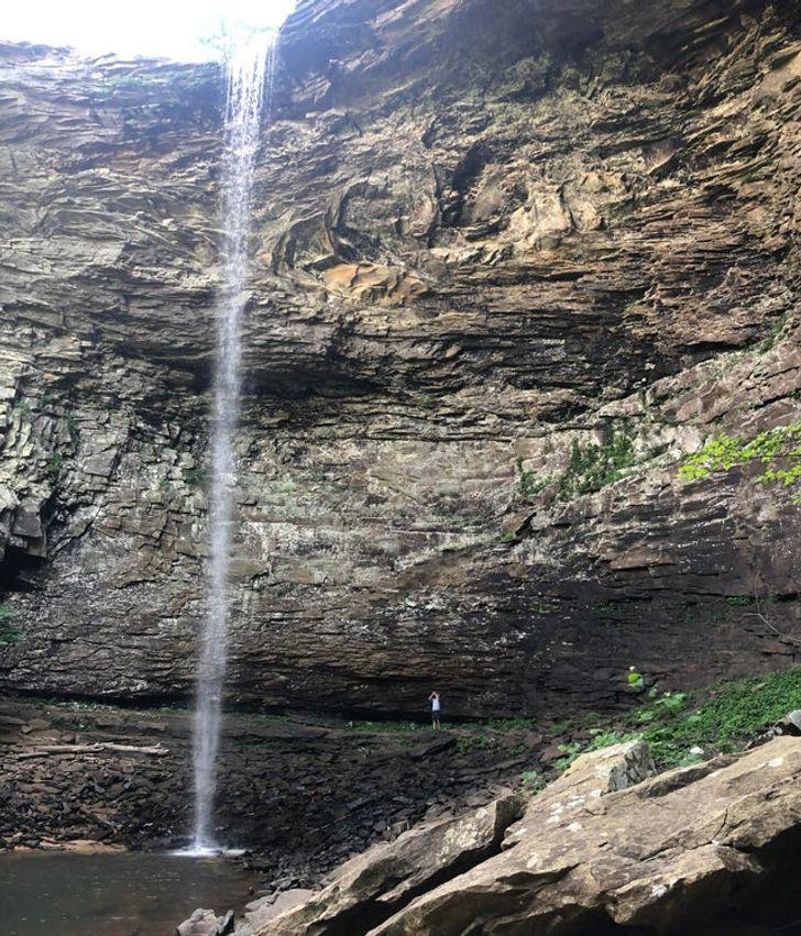 Những hình ảnh con người đứng cạnh thiên nhiên khiến bạn nhận ra chúng ta nhỏ bé nhường nào! - 6